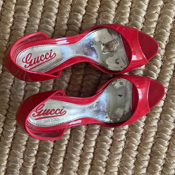 Gucci hot pink paten leather open toe pumps 38 - Picture 3 of 8